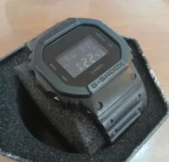 【専用】CASIO G-SHOCK デジタル腕時計 DW-5600UBB
