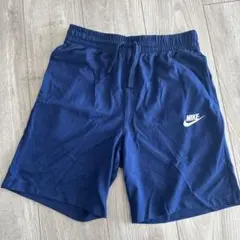 Nike ネイビー 半ズボン L
