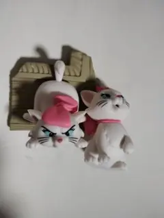 ディズニーキャラクター マリー いっぱいコレクション ガチャガチャ 2体