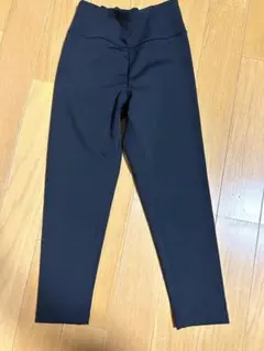 美品ユニクロ　スパッツ　7分丈　110