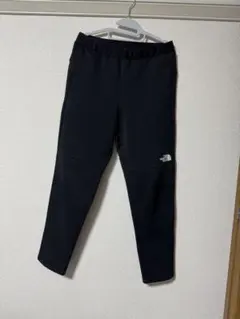 THE NORTH FACE 黒パンツ ロゴ入り