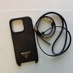 【値下げ】PRADA サフィアーノ トライアングル iPhone15proケース