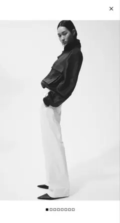 ホワイトストレートデニムパンツ