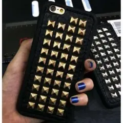 新品送料無料！IPhone 6/7 ゴールドスタッズケース 大人気