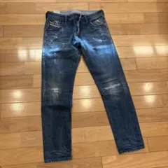 Diesel ダメージ加工デニムパンツ