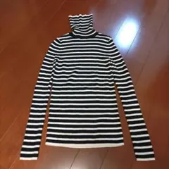 ユニクロ　タートルネックセーター　ボーダー