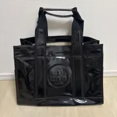 トリーバーチ　エナメル　トートバッグ　ブラック　大容量