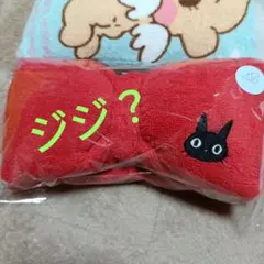 赤い猫刺繍ヘアバンド