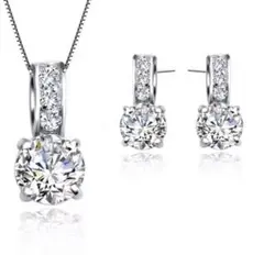 大特価 ネックレスとピアス シルバー925 2セット★ 高級モアサナイトダイヤ
