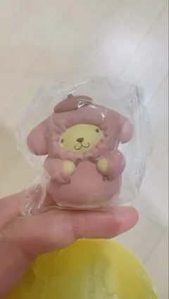 サンリオキャラクターズむぎゅぎゅ！パーカーフィギュア ポムポムプリン