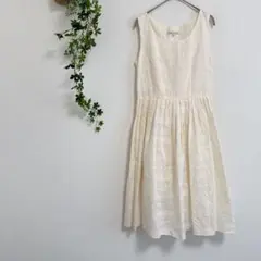［LAURA ASHLEY］アイボリー刺繍ワンピース（S）ノースリーブ　白