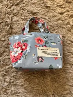 Item thumbnail for item 33e45d24-bef6-443f-8cc3-63041e926c99