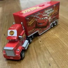 カーズ　トミカ　マックトレーラー　ミニカー　車　トラック
