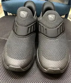 Puma Softride ブラック スリッポン