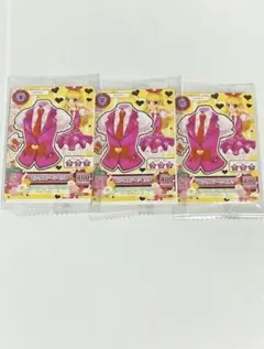 アイカツカード　セブンイレブン限定 星宮いちご３枚セット