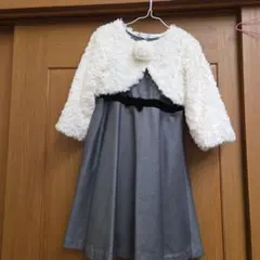 グレーのファー付きドレスセット
