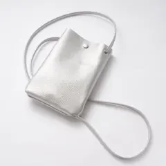 【日本製】本革 約75ｇ スマホポシェット【ショルダー長さ自由自在調節】シルバー