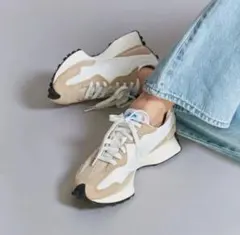 New Balance ホワイト ベージュ スニーカー U327LD