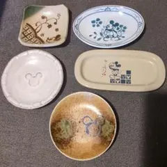 ◆ミッキーマウス 小皿４枚セットとおしぼり置き【三郷陶器】のサムネイル