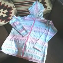 新品4L  パーカー  パステル  トレーニング、アウトドア、 海 プール