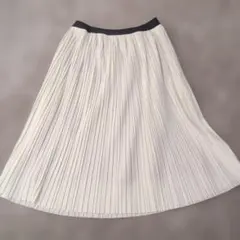 ユニクロ ホワイトプリーツスカート ウエストゴム Mサイズ
