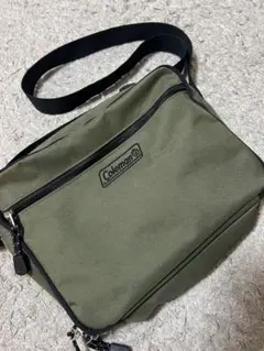 【美品】　Coleman ショルダーバッグ オリーブグリーン　コールマン
