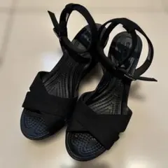希少✨美品✨クロックス レイX ウェッジソールサンダル ブラック 約23cm クロックス crocs 204949 レイ2 エックスストラップ ウェッジ
