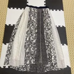 ホワイト ロングスカート