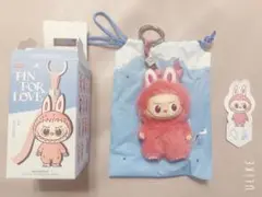 THE MONSTERS PIN FOR LOVE ラブブ イニシャル Q