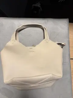 【ZARA】ショルダーバッグのサムネイル
