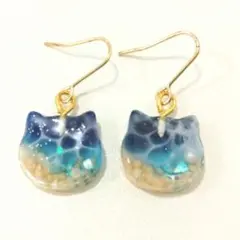 海塗り猫型ピアス(青)