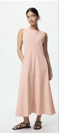 新品　UNIQLO ユニクロ　ウルトラストレッチワンピース XXLサイズ　丈長め