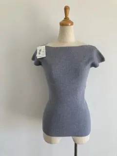 新品タグ付き　フレンチスリーブ　リブニット　グレー