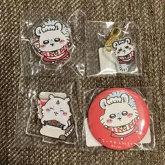 ちいかわレストラン　モモンガ　アクリルスタンド　チャーム