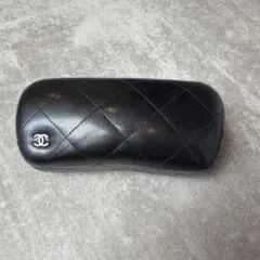 CHANEL マトラッセ メガネケース ブラックのサムネイル