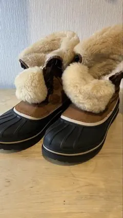 crocs スノーブーツ ブラウン