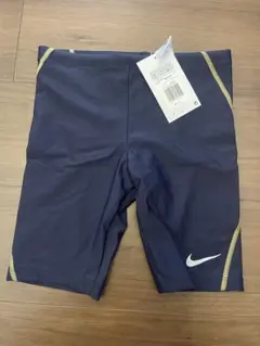 新品　タグ付　130　ナイキ　スクール水着