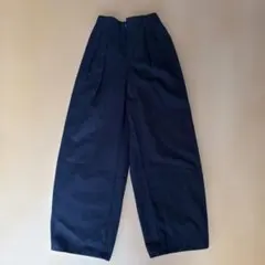 GU チノバレルレッグ　タックパンツ