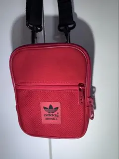 adidas ショルダーバッグ レッド