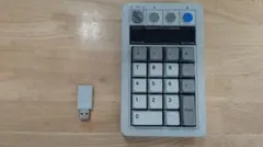 8BitDo レトロ Retro 18 メカニカルテンキーパッド 電卓モード