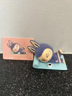 THE MONSTERS Lazy Yoga シリーズ　ラブブ