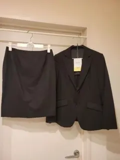 リクルートスーツ（ジャケット・スカート）