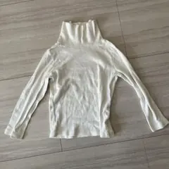 ホワイトタートルネック長袖カットソー