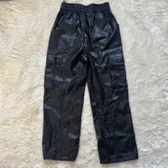 レザー風 ワイドレッグ カーゴパンツ