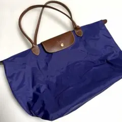 ロンシャン（LONGCHAMP）ル・プリアージュシリーズのトートバッグ　ネイビー