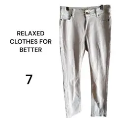 美品　RELAXED CLOTHES FOR BETTER スキニージーンズ白