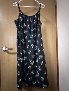 【美品】ライトオン　花柄 キャミワンピースのサムネイル