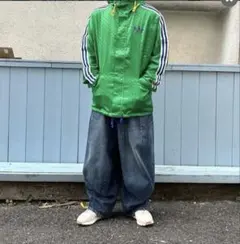 Item thumbnail for item a16cae79-061b-48ae-814e-4beb63d9a4fe