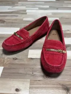 新品未使用　UGG モカシン　赤 2026年最新】UGG カラー：レッド系 レディース モカシンの人気アイテム