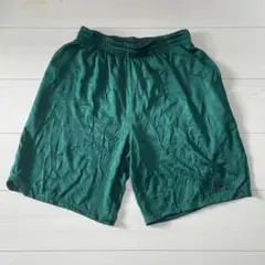adidas ダークグリーン ショートパンツ　M